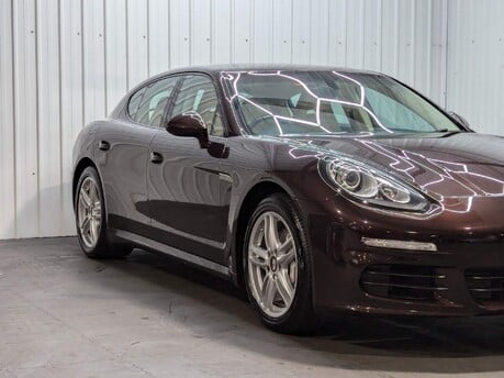 Porsche Panamera D V6 TIPTRONIC 18