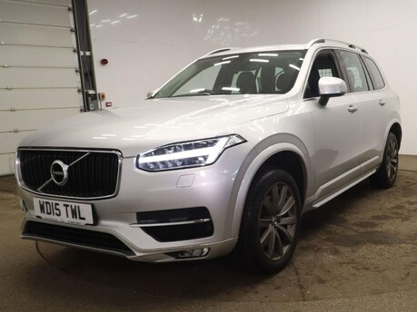 Volvo XC90 D5 MOMENTUM AWD 1