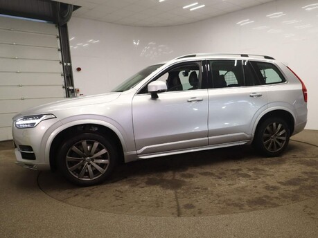 Volvo XC90 D5 MOMENTUM AWD 8