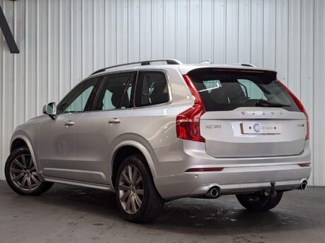 Volvo XC90 D5 MOMENTUM AWD 11