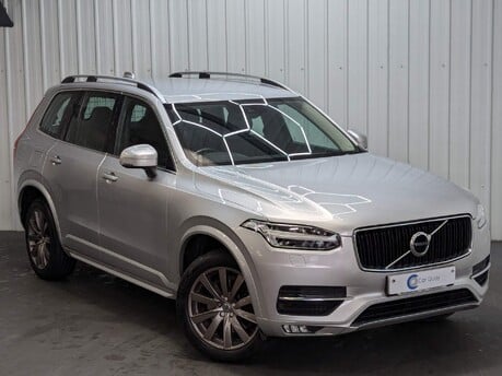 Volvo XC90 D5 MOMENTUM AWD 7