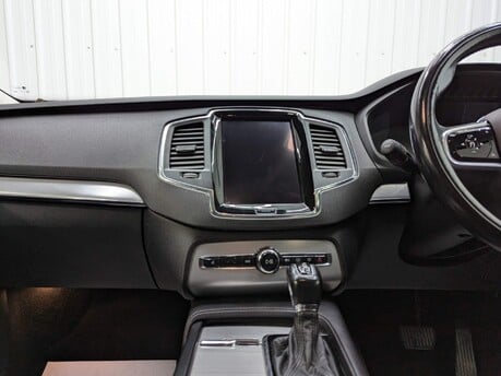 Volvo XC90 D5 MOMENTUM AWD 80