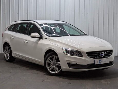 Volvo V60 D5 TWIN ENGINE SE NAV