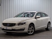 Volvo V60 D5 TWIN ENGINE SE NAV 8