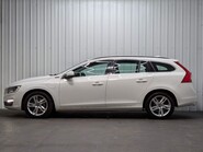 Volvo V60 D5 TWIN ENGINE SE NAV 15