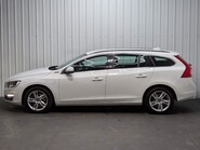 Volvo V60 D5 TWIN ENGINE SE NAV 16