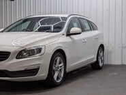 Volvo V60 D5 TWIN ENGINE SE NAV 20