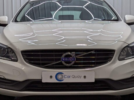 Volvo V60 D5 TWIN ENGINE SE NAV 24