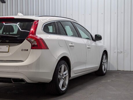 Volvo V60 D5 TWIN ENGINE SE NAV 37