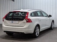 Volvo V60 D5 TWIN ENGINE SE NAV 41