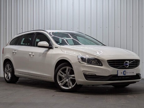 Volvo V60 D5 TWIN ENGINE SE NAV 6