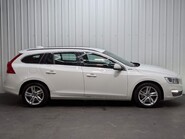 Volvo V60 D5 TWIN ENGINE SE NAV 13