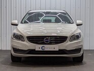 Volvo V60 D5 TWIN ENGINE SE NAV 19