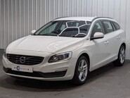 Volvo V60 D5 TWIN ENGINE SE NAV 25