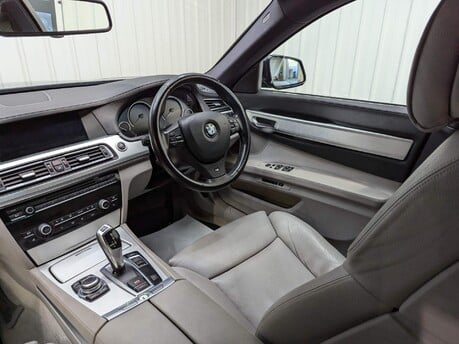 BMW 7 Series 730D M SPORT 49