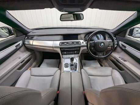 BMW 7 Series 730D M SPORT 80