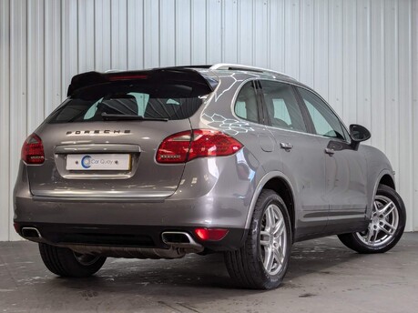 Porsche Cayenne D V6 TIPTRONIC 2