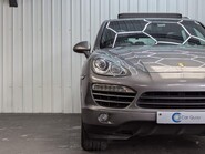 Porsche Cayenne D V6 TIPTRONIC 24