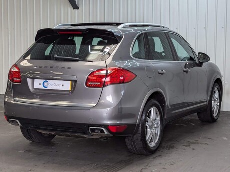 Porsche Cayenne D V6 TIPTRONIC 40