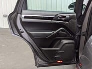 Porsche Cayenne D V6 TIPTRONIC 66