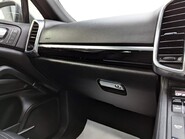 Porsche Cayenne D V6 TIPTRONIC 90