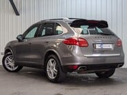 Porsche Cayenne D V6 TIPTRONIC 11