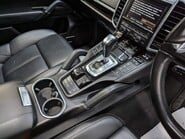 Porsche Cayenne D V6 TIPTRONIC 80