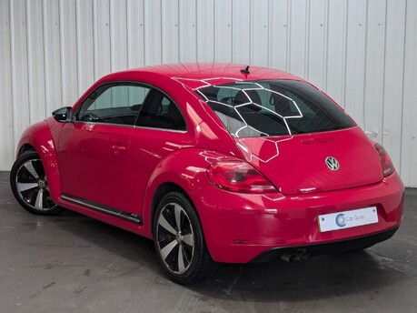 Volkswagen Beetle SPORT TDI 11