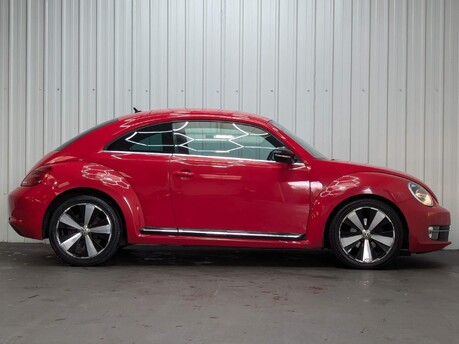 Volkswagen Beetle SPORT TDI 13