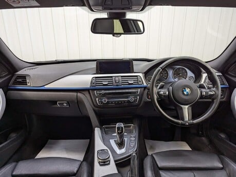 BMW 3 Series 330D XDRIVE M SPORT 3