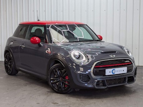 Mini Hatch JOHN COOPER WORKS 1