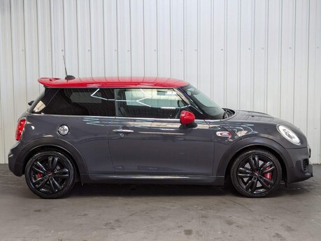 Mini Hatch JOHN COOPER WORKS 13