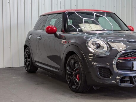 Mini Hatch JOHN COOPER WORKS 18