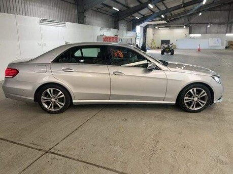 Mercedes-Benz E Class E220 CDI SE 4