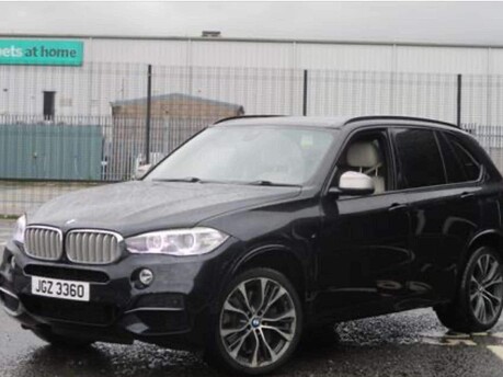 BMW X5 M50D