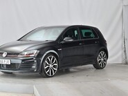 Volkswagen Golf GTI PERFORMANCE 1