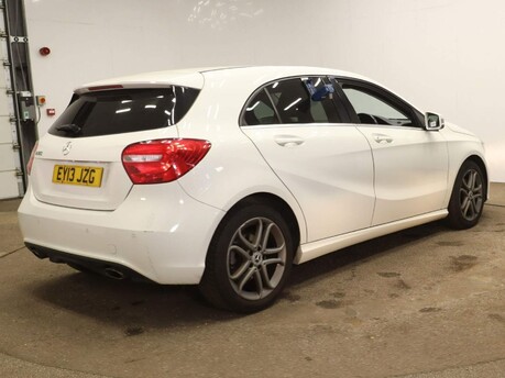 Mercedes-Benz A Class A180 BLUEEFFICIENCY SPORT 5