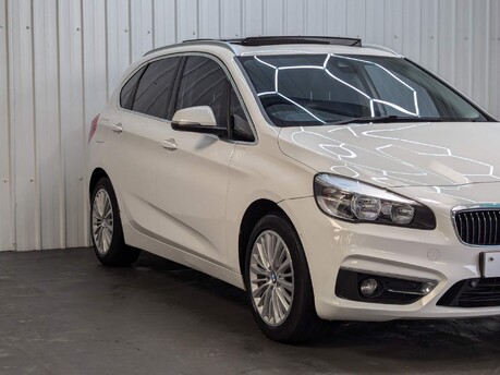 BMW 2 Series 225I XDRIVE LUXURY ACTIVE TOURER 18