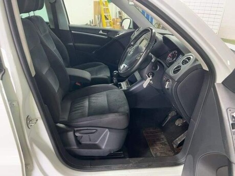 Volkswagen Tiguan MATCH TDI BLUEMOTION TECHNOLOGY 9