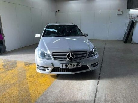 Mercedes-Benz C Class C180 BLUEEFFICIENCY AMG SPORT PLUS 3