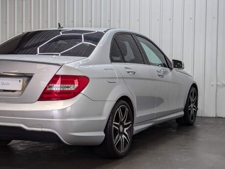 Mercedes-Benz C Class C180 BLUEEFFICIENCY AMG SPORT PLUS 32