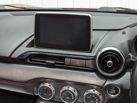 Mazda MX-5 RF SPORT NAV 85