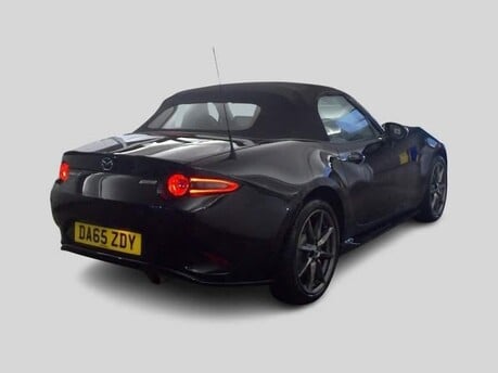 Mazda MX-5 SPORT NAV 2