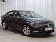 Volkswagen Passat S TDI BLUEMOTION TECHNOLOGY 1