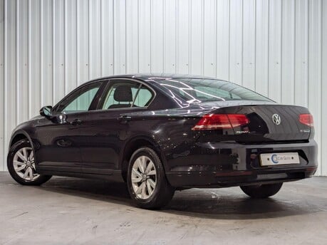 Volkswagen Passat S TDI BLUEMOTION TECHNOLOGY 11