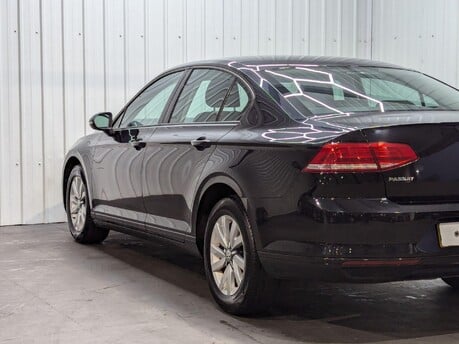 Volkswagen Passat S TDI BLUEMOTION TECHNOLOGY 35