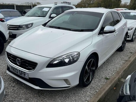 Volvo V40 D2 R-DESIGN 2