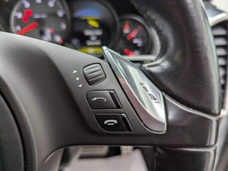 Porsche Cayenne V8 S TIPTRONIC S 77