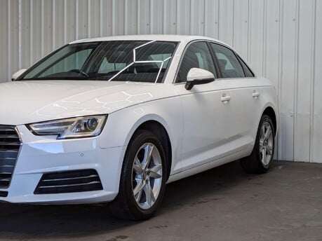 Audi A4 TFSI SPORT 20