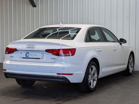 Audi A4 TFSI SPORT 42